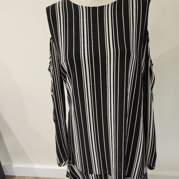 Calvin Tran Black & White stripe short dress with shoulder cut-outs - Picture 7 of 8